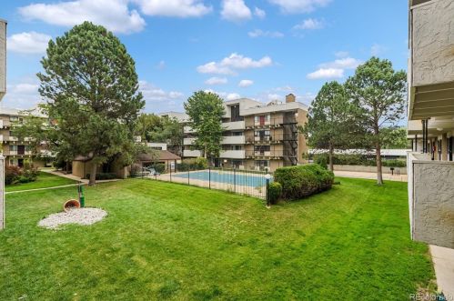 384 Ironton St, Denver CO 80012-2012 exterior