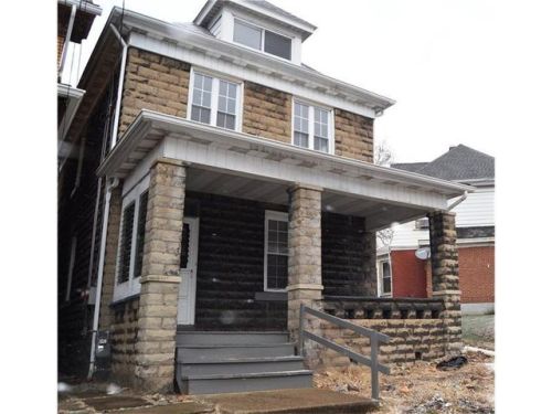 9 Cuyler Ave, Jeannette, PA 15644-2218