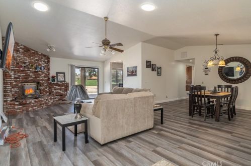 14988 Blue Grass Dr, Helendale CA  92342-7727 exterior