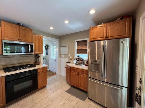 19 George St, Bridgeport CT  06611-1902 exterior