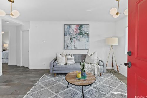 1470 12th St, Oakland CA 94607-2048 exterior