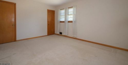 70 Highland Ave, Whippany NJ exterior