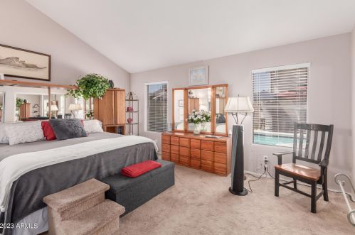 5444 Riviera Dr, Glendale AZ  85304-2422 exterior