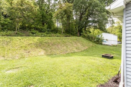 9 Dampsey Way, Imperial, PA 15126-9125