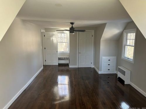 7 Arlington Hts, Norwich CT  06360-1801 exterior