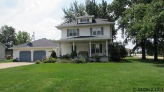 310 3rd Ave, Farley, IA 52046-9747