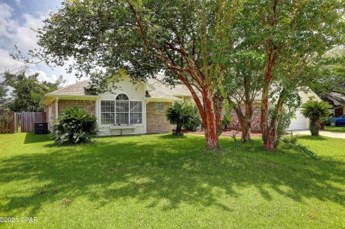 107 Saratoga Pl, Lynn Haven, FL 32444-3364
