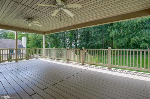 204 Overview Cir, Red Lion, PA 17356-8906