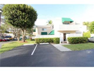14325 96th Ln, Miami, FL 33186-8800