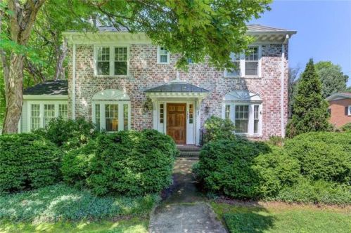 1607 Courtland Ave, Reidsville, NC 27320-4613