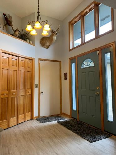 192 Ulmer Dr, Lino Lakes MN  55014-1200 exterior