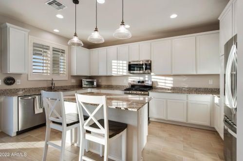 25316 143rd Ln, Sun City, AZ 85387-6695