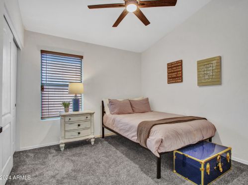 6428 Wahalla Ln, Glendale AZ 85308-5580 exterior