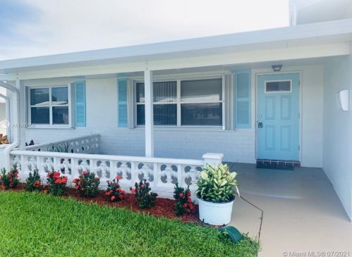 1303 17th St, Boynton Beach, FL 33426-5821