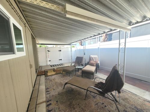 140 Calle Arriba, Palm Springs CA  92264-6329 exterior