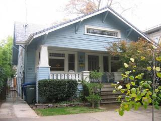 1610 22nd St, Sacramento CA  95816-6861 exterior