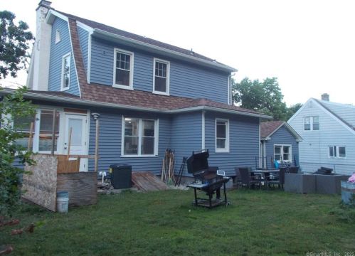 146 Emmett Ave, Derby CT  06418-1232 exterior