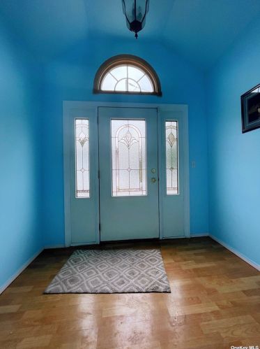 2335 Mitchell Pl, North Bellmore NY  11710-3332 exterior