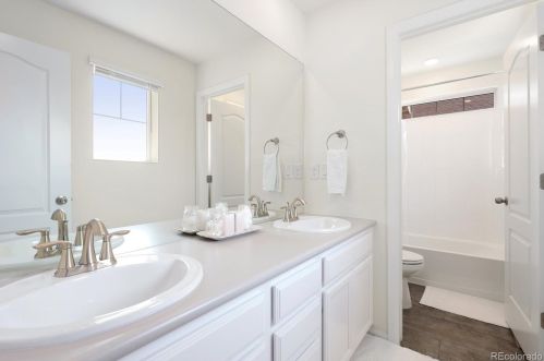 9450 Rifle St, Denver CO  80022-0643 exterior