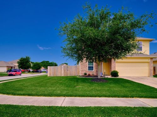 2214 Hackberry Bank Ln, Richmond, TX 77471-5230