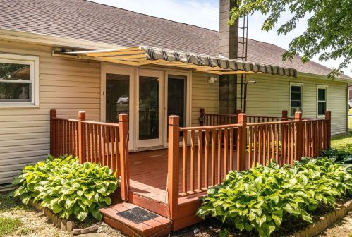 3107 Washington Waterloo Rd, Washington Ch, OH 43160-9072