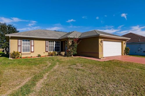 431 1st Ter, Cape Coral, FL 33990-0040