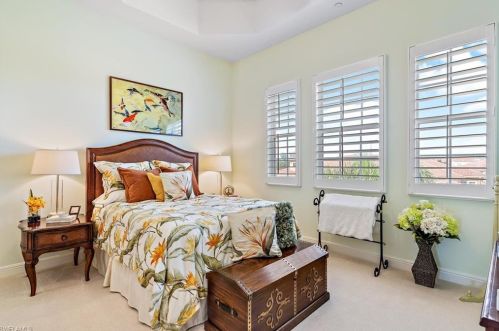 580 Avellino Isles Cir, Naples FL  18201-2379 exterior