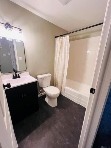 631 Skyles Rd, Englewood OH  45322-3229 exterior