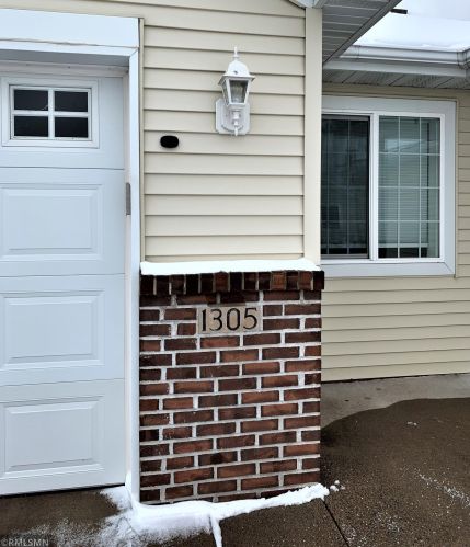 1305 Heritage Ln, Saint Cloud, MN 56387-4510