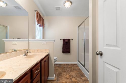 84 Cove Ln, Montross VA  22520-4026 exterior