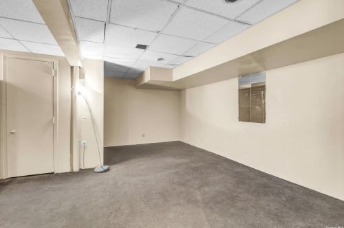 26-13 9th St, Long Island City NY  11102-3935 exterior