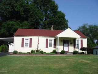4420 Savage Dr, Louisville, KY 40216-3565