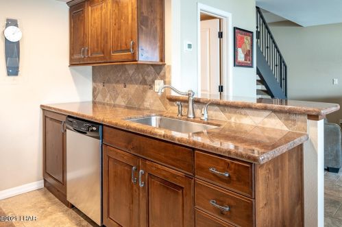 1737 Montana Vis, Lake Havasu City AZ  86403-9301 exterior