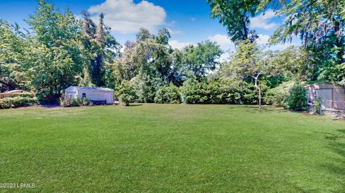 3005 Dogwood St, Beaufort SC  29906-6829 exterior