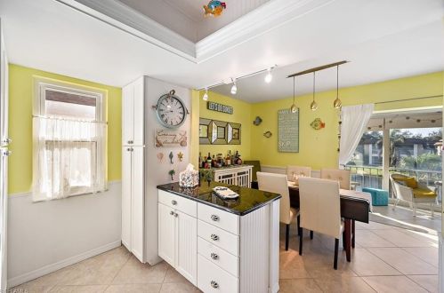1155 Sandpiper St, Naples FL  34102-0539 exterior