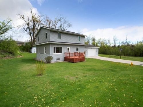 201 Water St, Cascade, WI 53011-1373