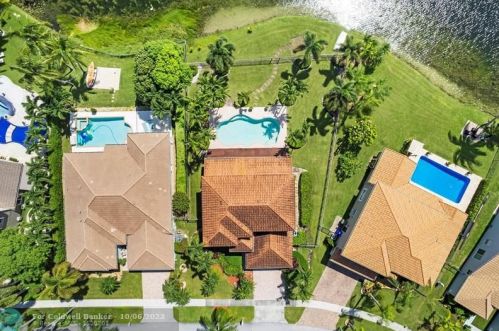 17836 15 Ct, Hollywood FL 33024-4602 exterior