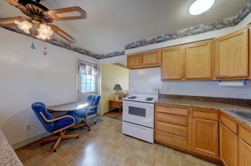 490 Toledo Ave, Marion OH  43302-2145 exterior