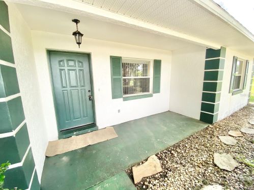 405 Bascom Ct, Polk City FL  33868-9303 exterior