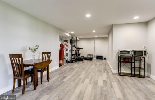 13495 Eagles Rest Dr, Leesburg VA 20176-5035 exterior