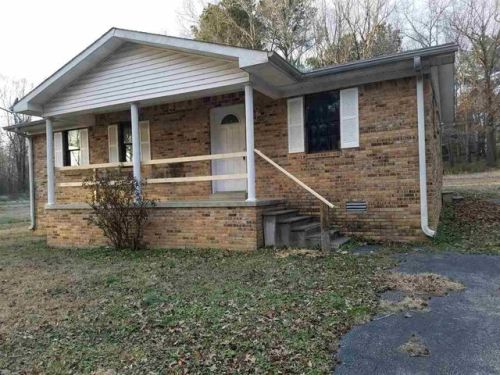 500 Davis Rd, Camden, TN 38320-5217