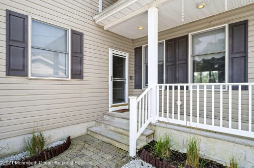 30 Topsail Rd, Bricktown NJ  08723-6743 exterior