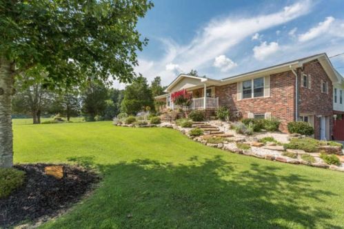7700 Seven Islands Rd, Knoxville, TN 37920-9783