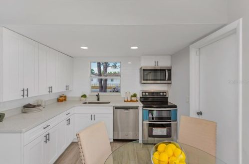 304 Hawthorn Cir, Casselberry FL  32708-3431 exterior