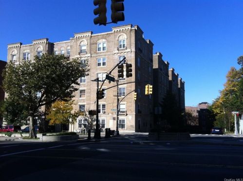 1075 Grand Concourse, Bronx NY  10452-9004 exterior