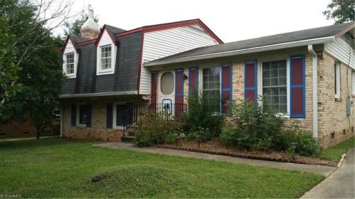 3014 Saxon Pl, Greensboro, NC 27406-6229
