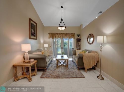 12661 20th St, Hollywood FL  33027-2512 exterior