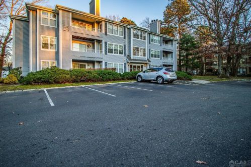2302 Candlelight Ct, Helmetta, NJ 08828-1149