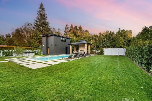 4508 Haskell Ave, Van Nuys CA  91436-3148 exterior