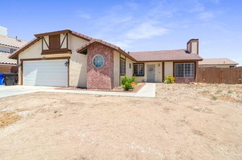 12767 San Juan St, Victorville, CA 92395-8760